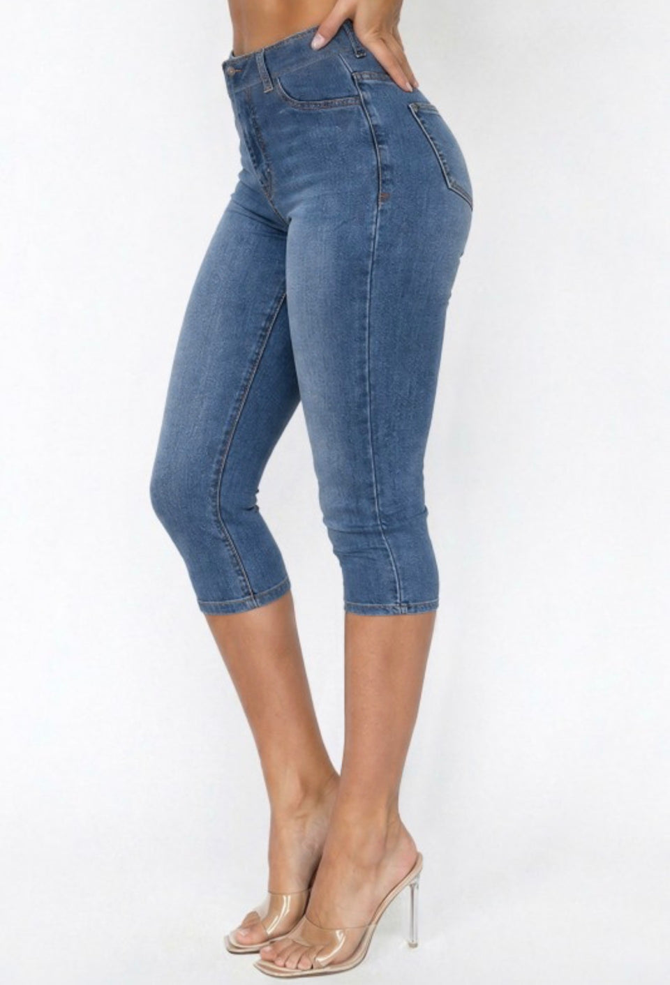 Stone Classic Capri Jeans