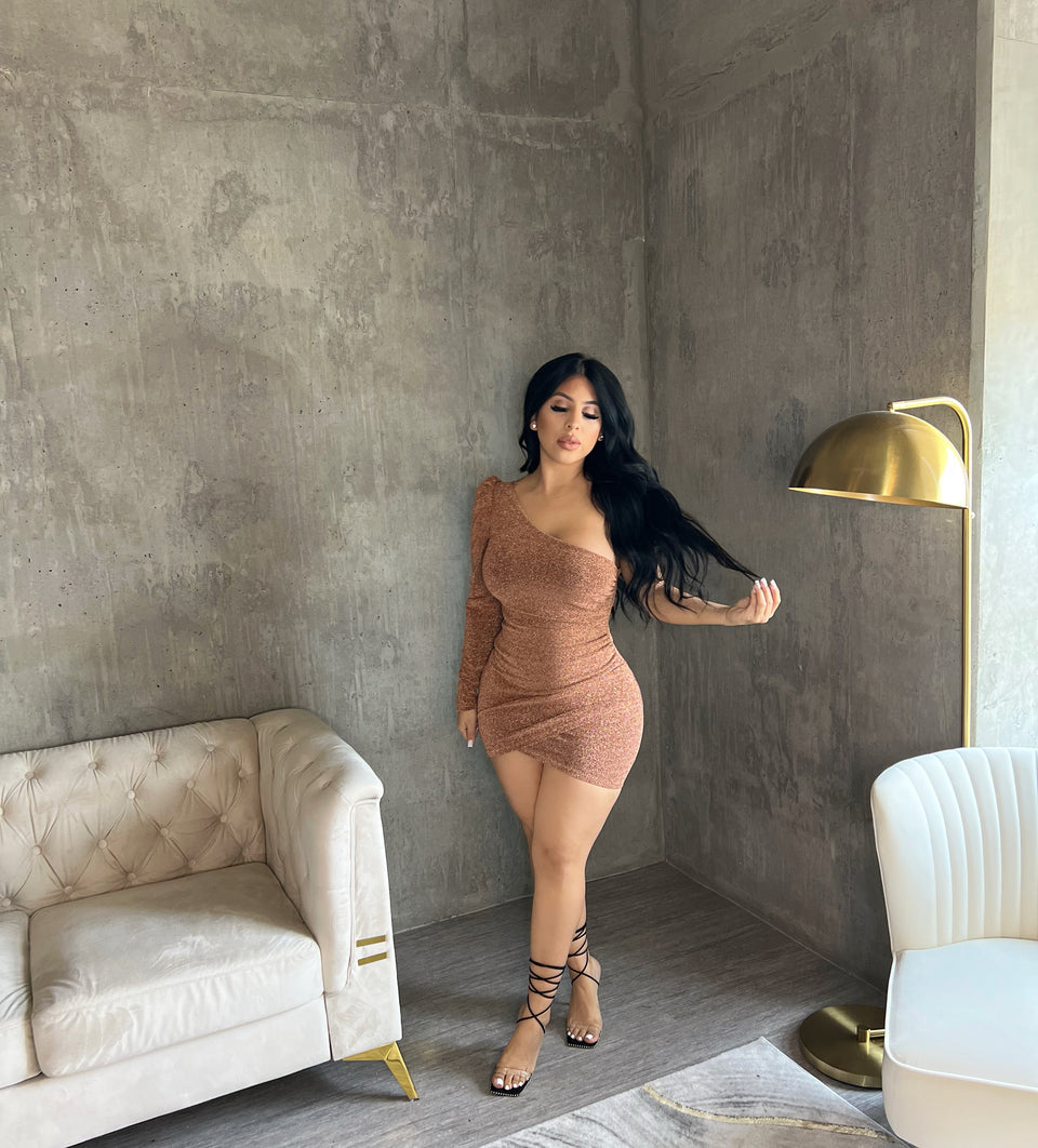 The Main Dress