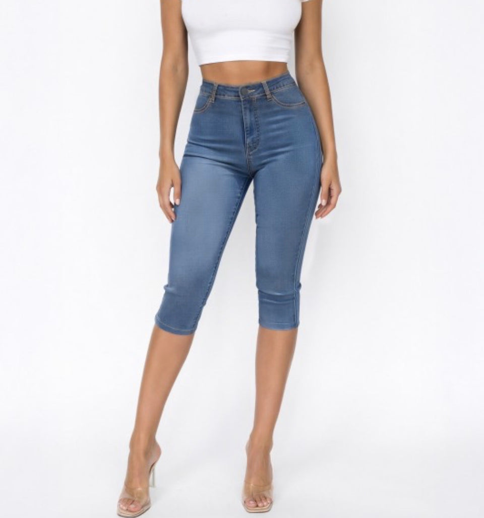 Stone Classic Capri Jeans